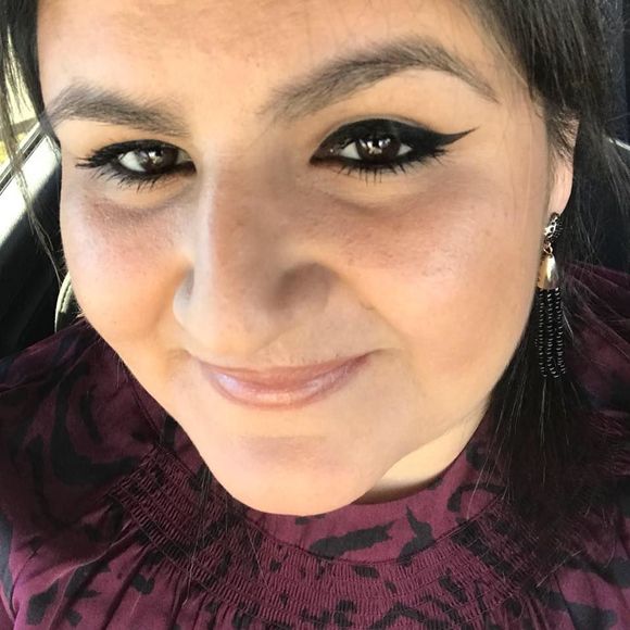 Meet your Posher, Graciela - Picture 1 of 1